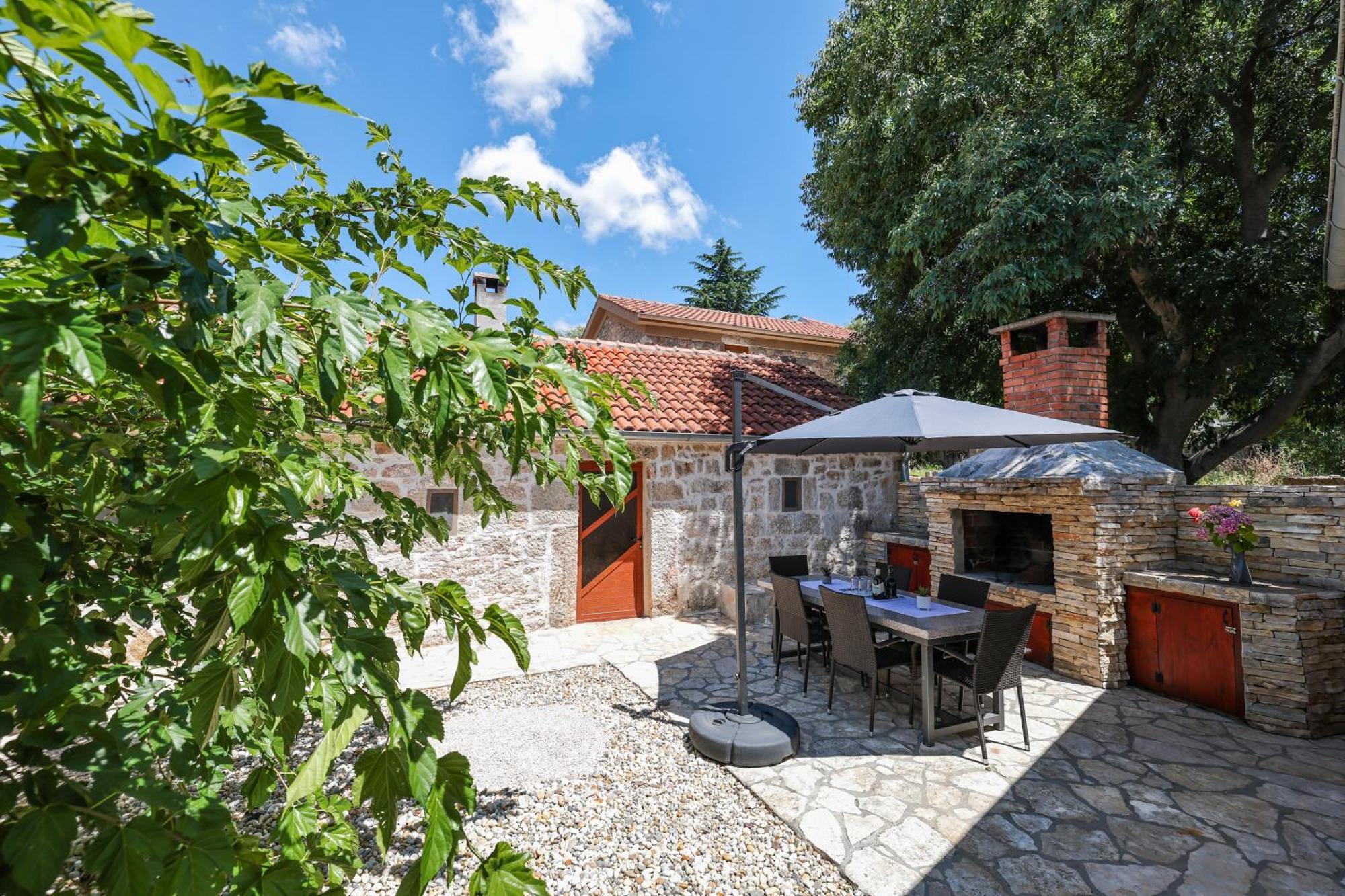 Holiday House Manuela Kruševo Exteriör bild